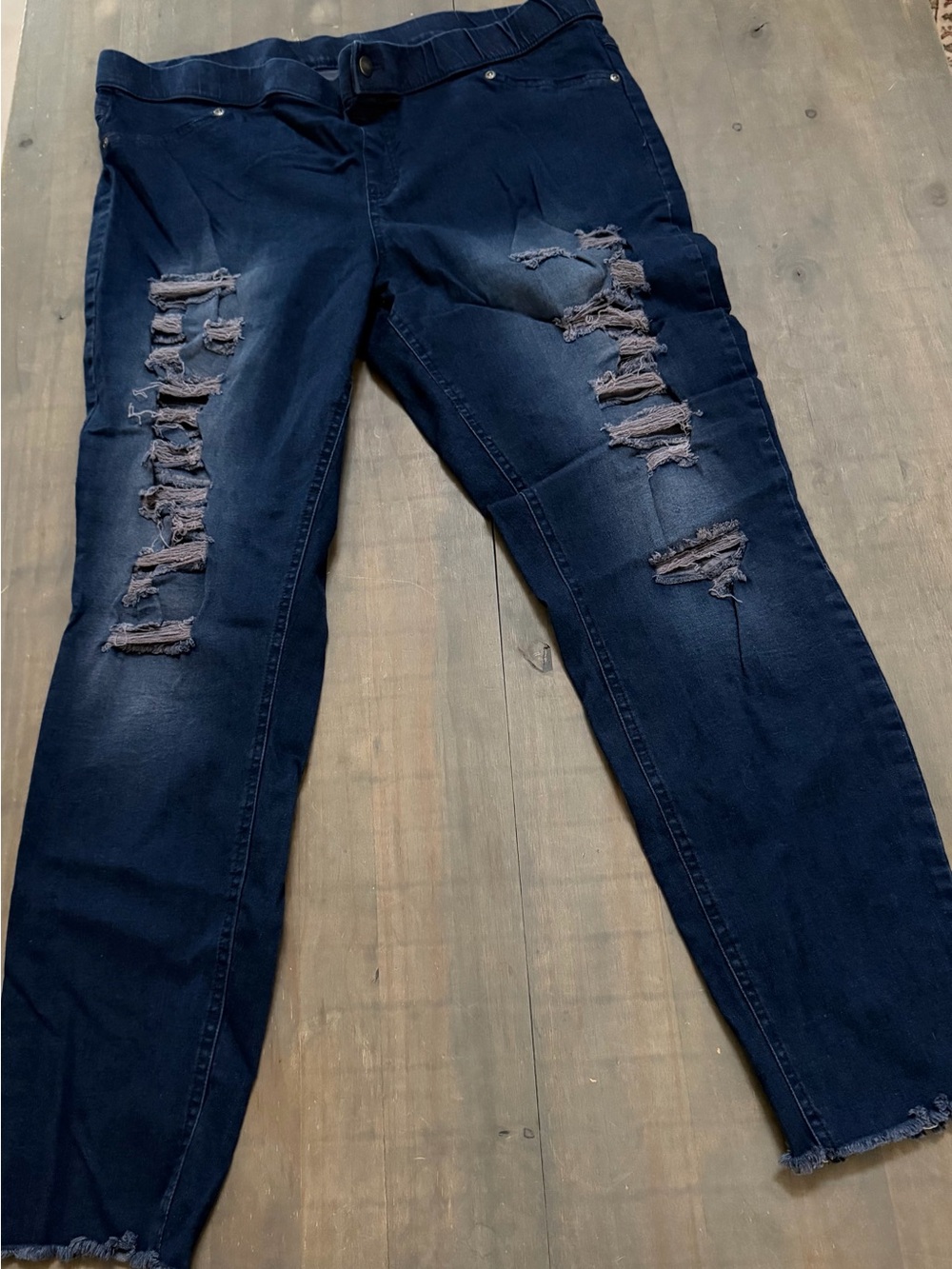 HUE Dark Blue Slim Straight Distressed Jeans/Jeggings